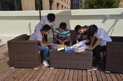 明德至善 博学笃行--上海电机学院